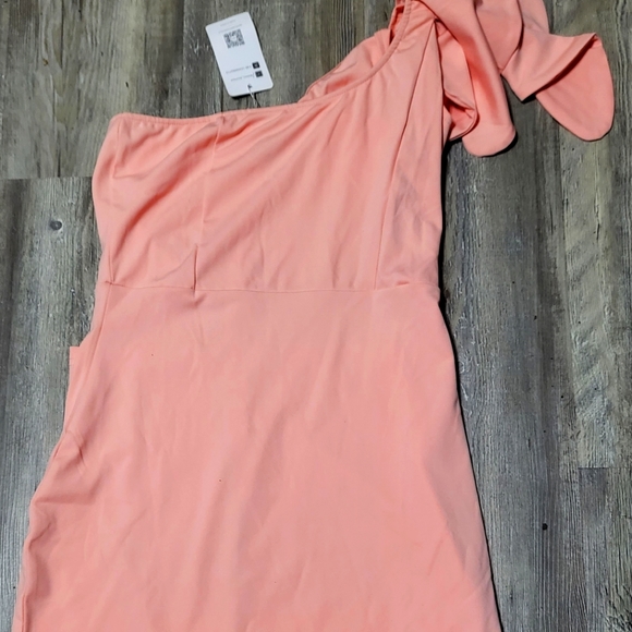 NWT Mokoru One Shoulder Body Con Dress - Picture 7 of 7